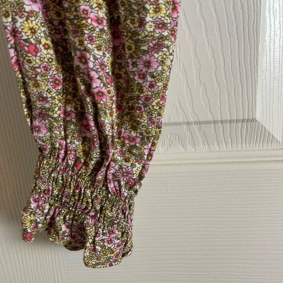 H&M Ditzy Floral Prairie Smocked Women's Top size small - Picture 6 of 10